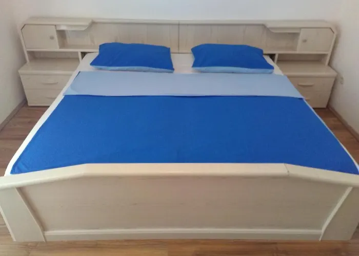 Apartamento With A Parking Space Tribunj, Vodice - 13319 *