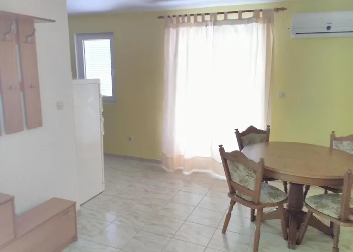 With A Parking Space Tribunj, Vodice - 13319 Apartamento *